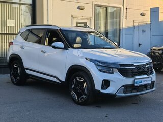 2024 Kia Seltos I Рестайлинг, белый, 2250000 рублей, вид 3
