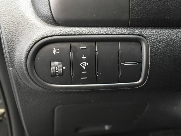 2017 Kia Cerato III Рестайлинг (Classic), чёрный, 967000 рублей - вид 21