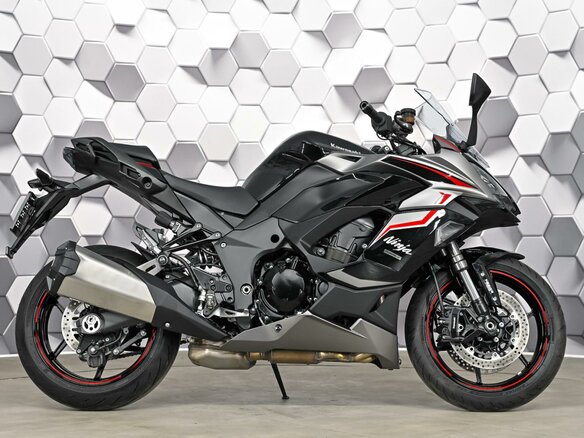 2024 Kawasaki Ninja 1000 SX, чёрный - вид 2