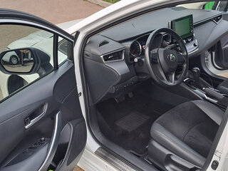 2022 Toyota Corolla XII (E210), белый, 2500000 рублей, вид 5