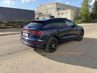 2021 Audi Q8 45 TDI I (4M), синий, 7950000 рублей, вид 5