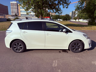 2014 Toyota Verso I Рестайлинг, белый, 1500000 рублей, вид 2