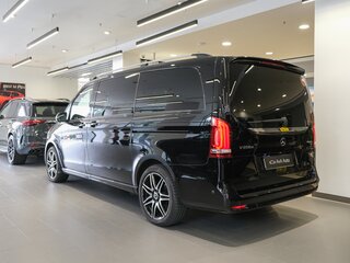 2023 Mercedes-Benz V-Класс Long 300 d длинный III (W447) Рестайлинг, чёрный, 9200000 рублей, вид 4