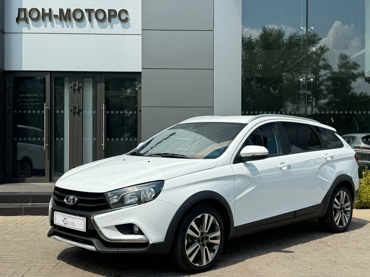 Открыть фотографии: Lada (ВАЗ) Vesta I