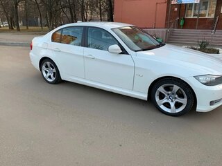2011 BMW 3 серии 320i V (E90/E91/E92/E93) Рестайлинг, белый, 1300000 рублей, вид 4