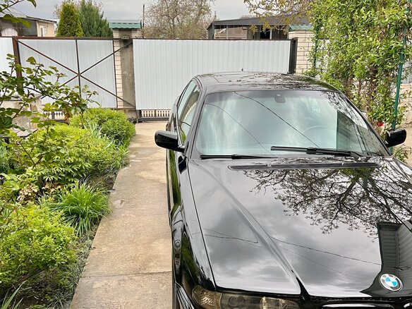 1999 BMW 7 серии 740i III (E38) Рестайлинг, чёрный, 1650000 рублей - вид 1