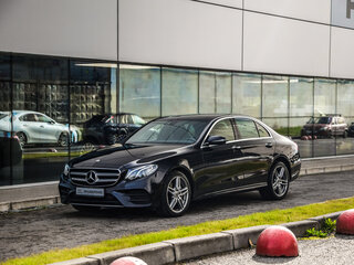 2019 Mercedes-Benz E-Класс 200 V (W213, S213, C238), чёрный, 3164000 рублей, вид 3