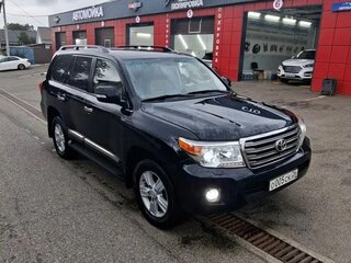 2012 Toyota Land Cruiser 200 Series Рестайлинг 1, чёрный, 2393000 рублей, вид 3