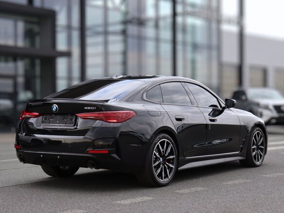 2025 BMW 4 серии 420i G22, G23, G26 Рестайлинг, чёрный - вид 1