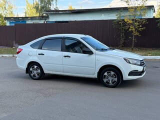 2018 Lada (ВАЗ) Granta I Рестайлинг, белый, 450000 рублей, вид 4