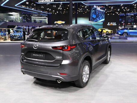 2026 Mazda CX-5 II Рестайлинг, серый, 2880000 рублей, вид 4