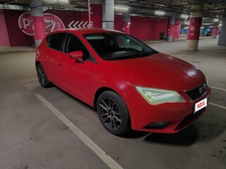 2013 SEAT Leon III, красный, 850000 рублей, вид 1