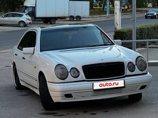1997 Mercedes-Benz E-Класс 320 II (W210, S210), белый, 499999 рублей, вид 3
