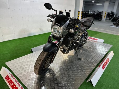 2021 Suzuki SV 650, чёрный, 525000 рублей, вид 4