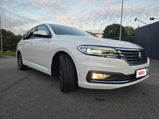2022 Volkswagen Lavida III, белый, 1720000 рублей, вид 3
