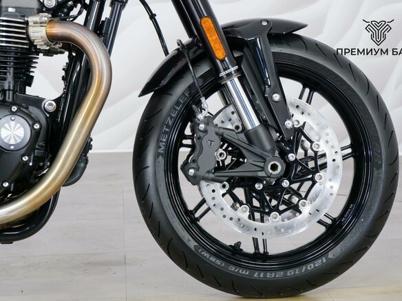 2025 Triumph Speed Twin, красный, 1599000 рублей - вид 10