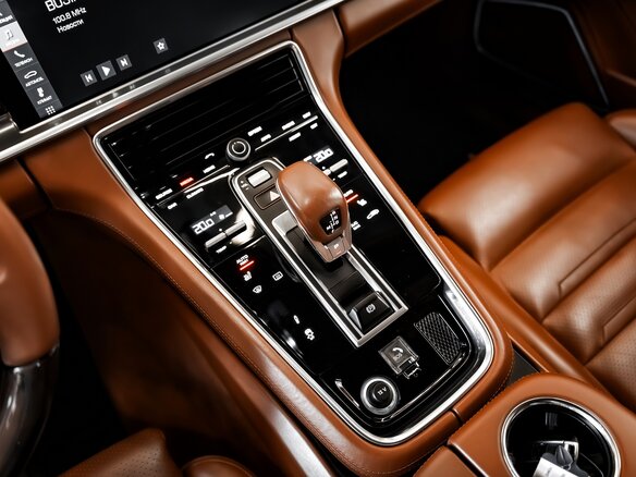 2018 Porsche Panamera Turbo II, чёрный - вид 14