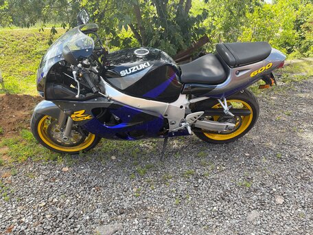 1997 Suzuki GSX-R 600, серый, 350000 рублей, вид 2