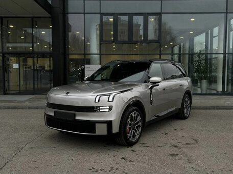 2026 Lynk & Co 900, бежевый, 7600000 рублей, вид 2