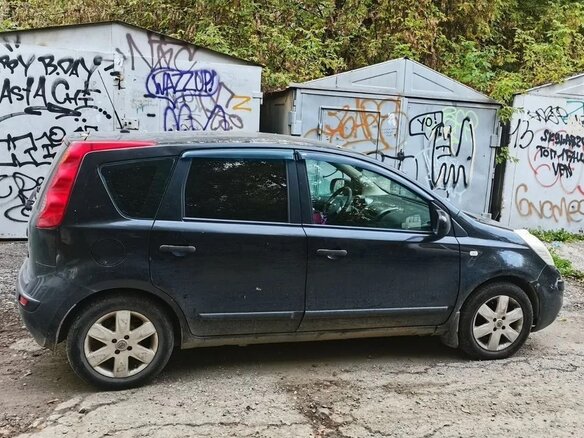 2008 Nissan Note I, чёрный, 510000 рублей - вид 2