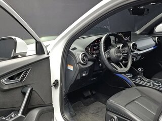 2023 Audi Q2 35 TDI I Рестайлинг, белый, 2600000 рублей, вид 5