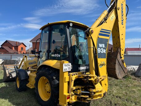 2007 Komatsu WB93R-5, 5150000 рублей, вид 1
