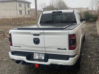 2019 Dodge RAM Crew Cab IV (DS/DJ), белый, 4600000 рублей, вид 4