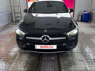 2022 Mercedes-Benz CLA 200 II (C118, X118), чёрный, 2900000 рублей, вид 2
