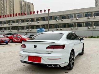2024 Volkswagen Passat CC 330 TSI II Рестайлинг, белый, 3073628 рублей, вид 4