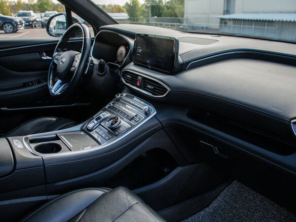 2020 Hyundai Santa Fe IV Рестайлинг, чёрный, 3558000 рублей - вид 18