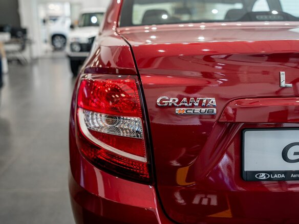 2026 Lada (ВАЗ) Granta I Рестайлинг, красный - вид 6