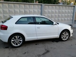 2012 Audi A3 II (8P) Рестайлинг 2, белый, 750000 рублей, вид 2