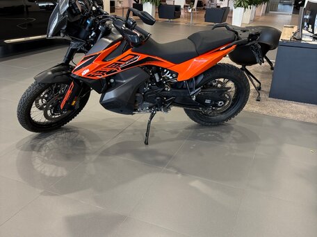 2021 KTM 890 Adventure, оранжевый, 1250000 рублей, вид 3