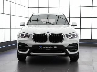 2021 BMW X3 20d xDrive III (G01), белый, 4250000 рублей, вид 2