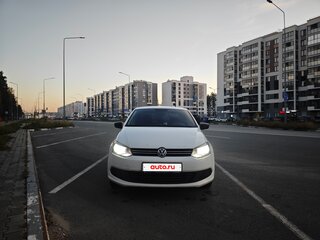 2013 Volkswagen Polo V, белый, 580000 рублей, вид 2