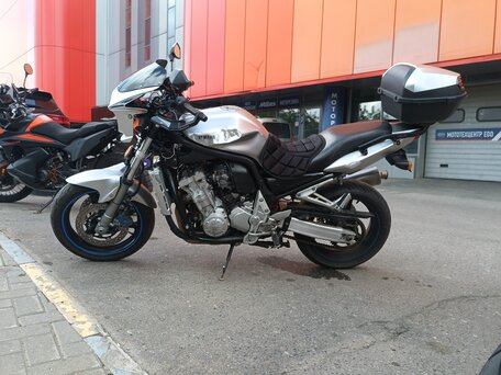 2002 Yamaha FZS1000 Fazer, серебристый, 250000 рублей, вид 3