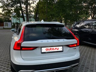 2018 Volvo V90 Cross Country I, белый, 3550000 рублей, вид 3