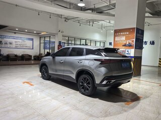 2023 Omoda C5 I, серебристый, 1400000 рублей, вид 4