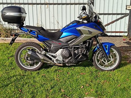 2016 Honda NC 750X, синий, 720000 рублей, вид 5