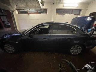 2003 BMW 5 серии 545i V (E60/E61), синий, 1350000 рублей, вид 4