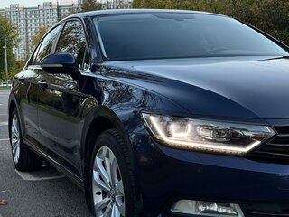 2016 Volkswagen Passat B8, синий, 2000000 рублей, вид 2