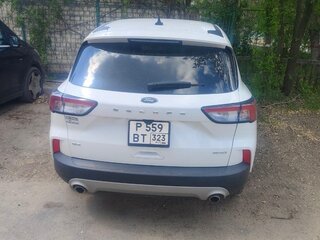 2022 Ford Escape IV, белый, 2250000 рублей, вид 2