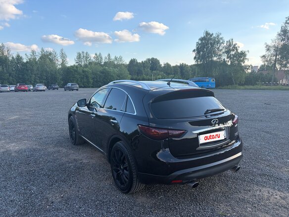 2011 Infiniti FX FX37 II (S51), чёрный - вид 4