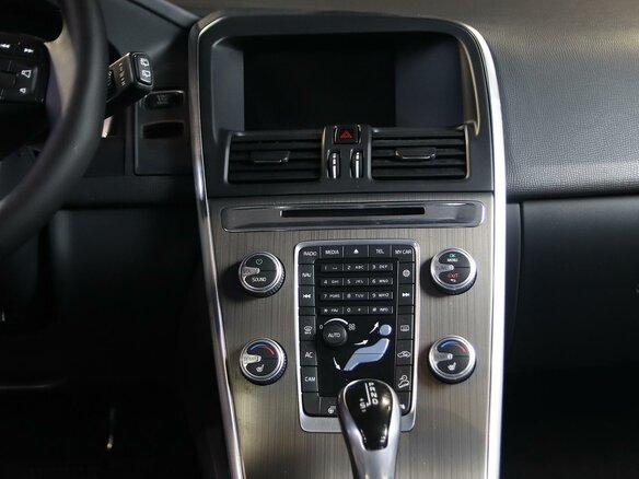 2015 Volvo XC60 I Рестайлинг, коричневый, 1549000 рублей - вид 9