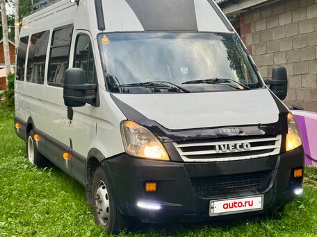 2010 Iveco Daily, белый, 999999 рублей, вид 1