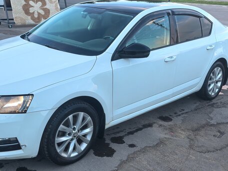 2017 Skoda Octavia III (A7), белый, 1260000 рублей, вид 1