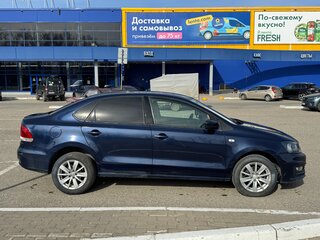 2014 Volkswagen Polo V, синий, 750000 рублей, вид 3
