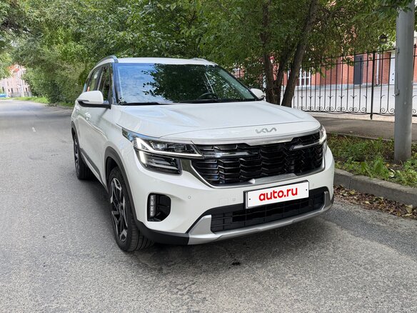 2022 Kia Seltos I Рестайлинг, белый, 3300000 рублей - вид 2