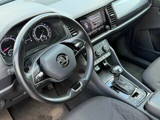 2021 Skoda Kodiaq I, серый, 1848000 рублей, вид 4