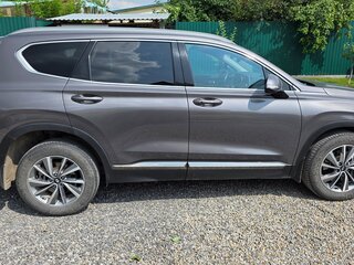 2019 Hyundai Santa Fe IV, серый, 3000000 рублей, вид 3
